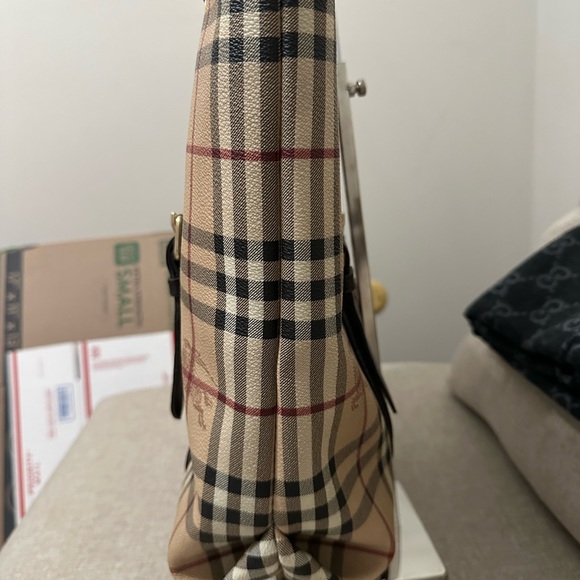 A beautiful tote large Burberry - Picture 2 of 7